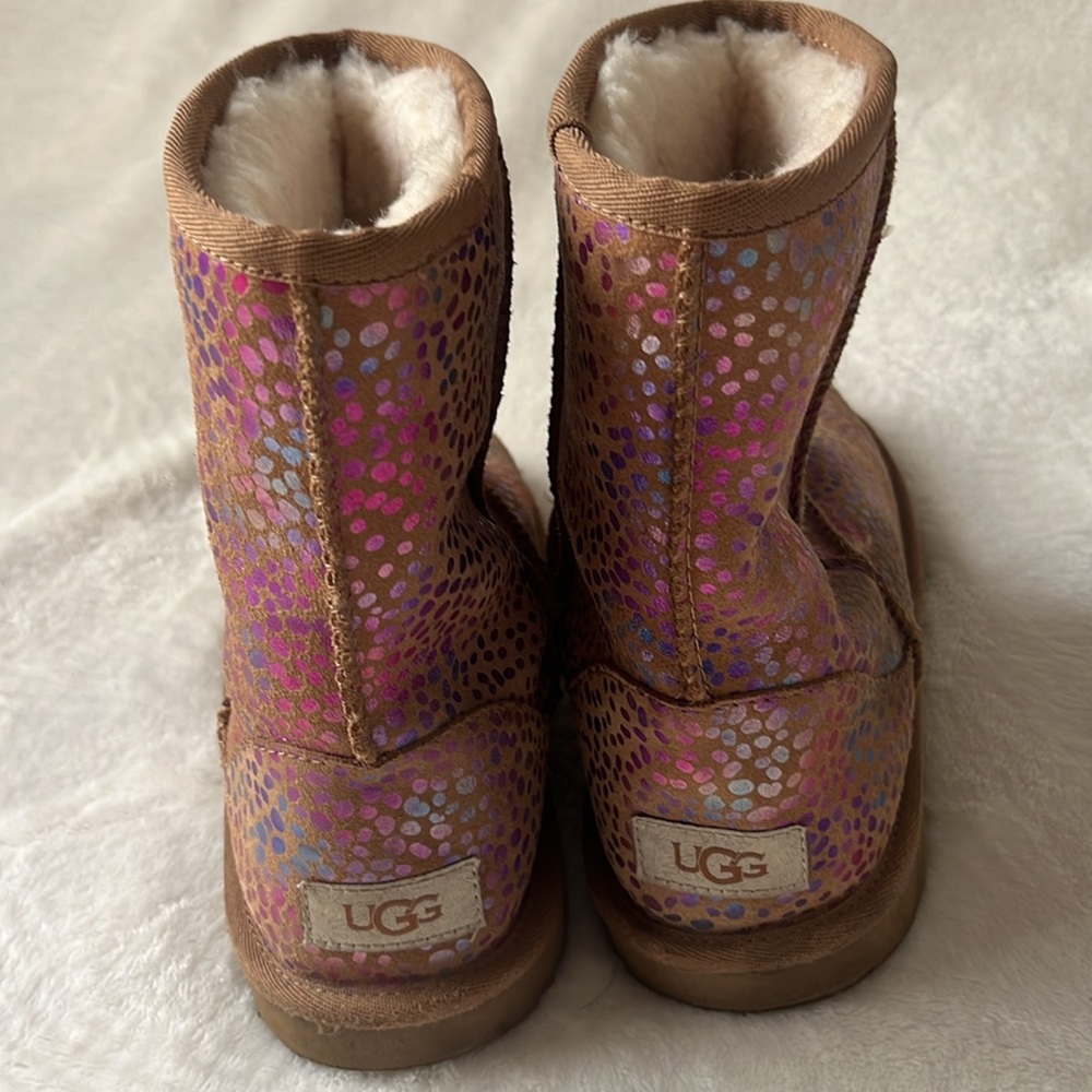 Rainbow Fish Uggs - image 2